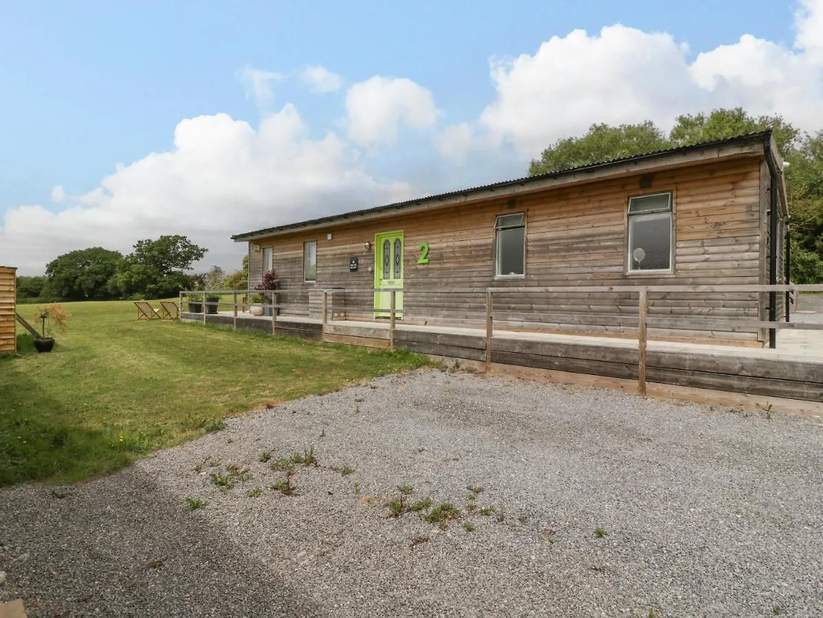 Lulu Logs Villa Bristol Holiday home